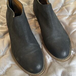 Kelsi Dagger Black Leather ankle Boots